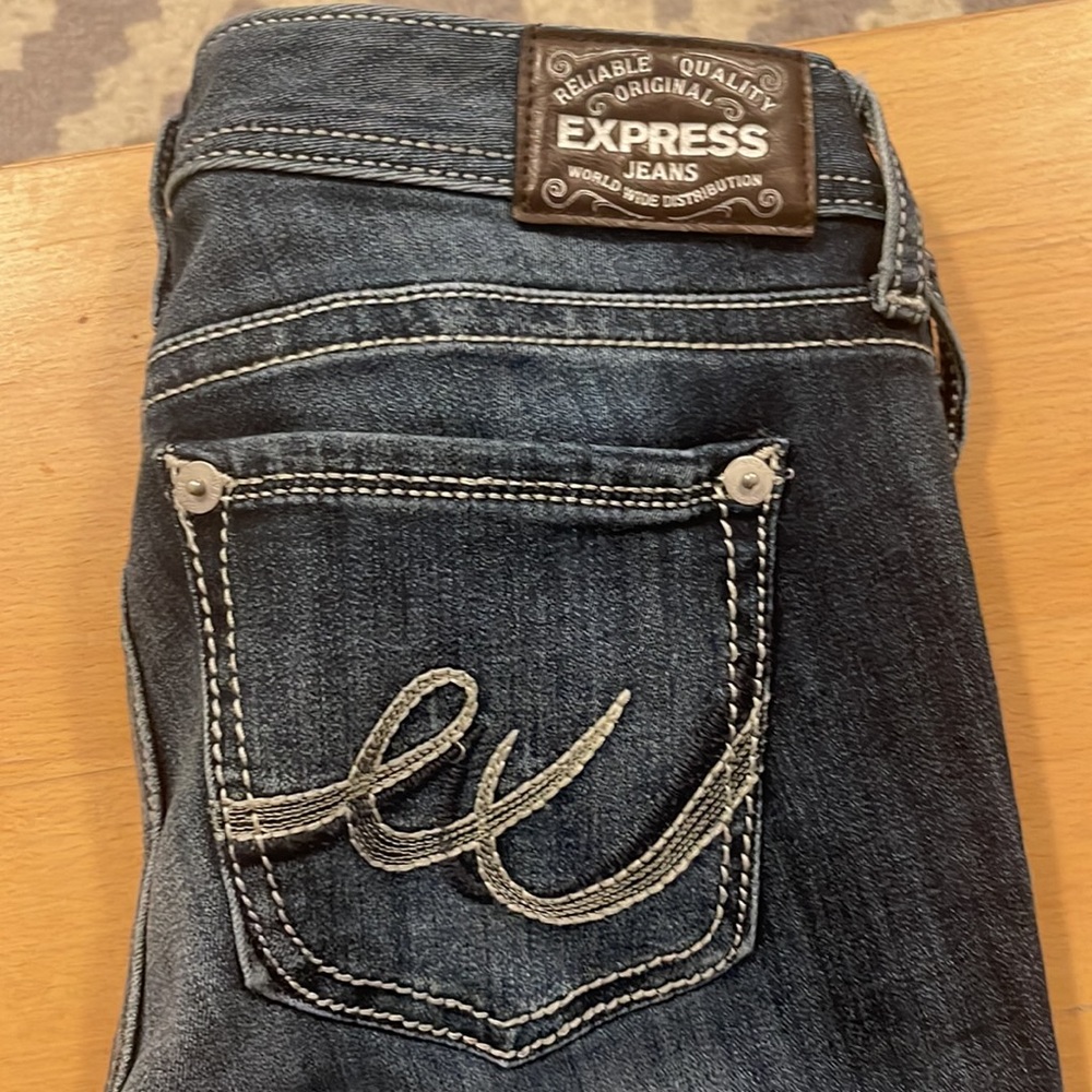 Jeans - Picture 2 of 3